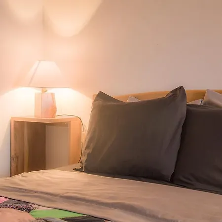 Stone Dreams - Adega Apartment *