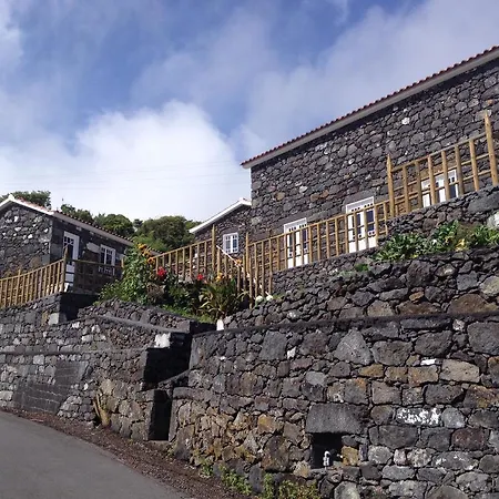 Stone Dreams - Adega Apartment Calheta de Nesquim