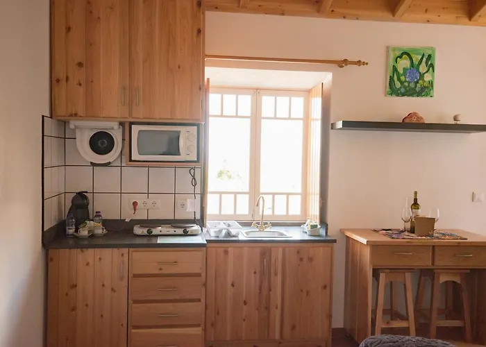 Stone Dreams - Adega Apartment *